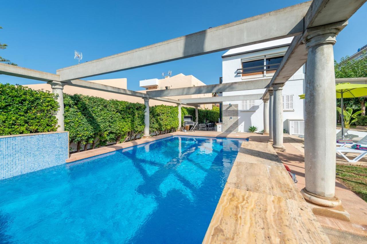 Estrel Villa Can Picafort  Bagian luar foto