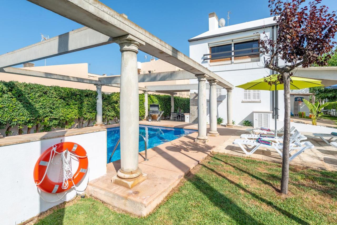Estrel Villa Can Picafort  Bagian luar foto